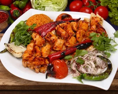 Assiettes Tavuk Sis